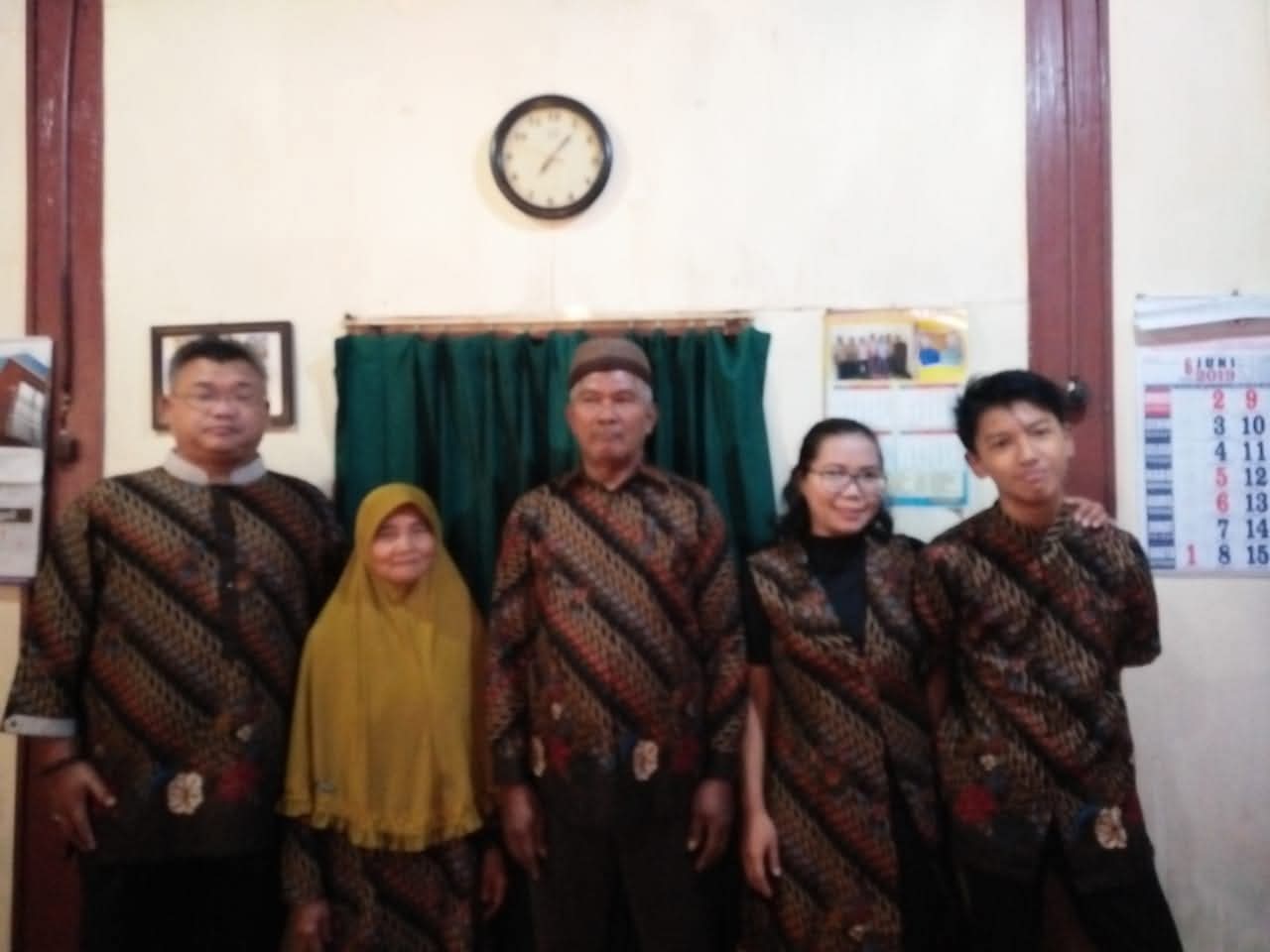 Masih Ada Jalan Pulang, Tapi Tidak Ada Lagi yang Menunggu