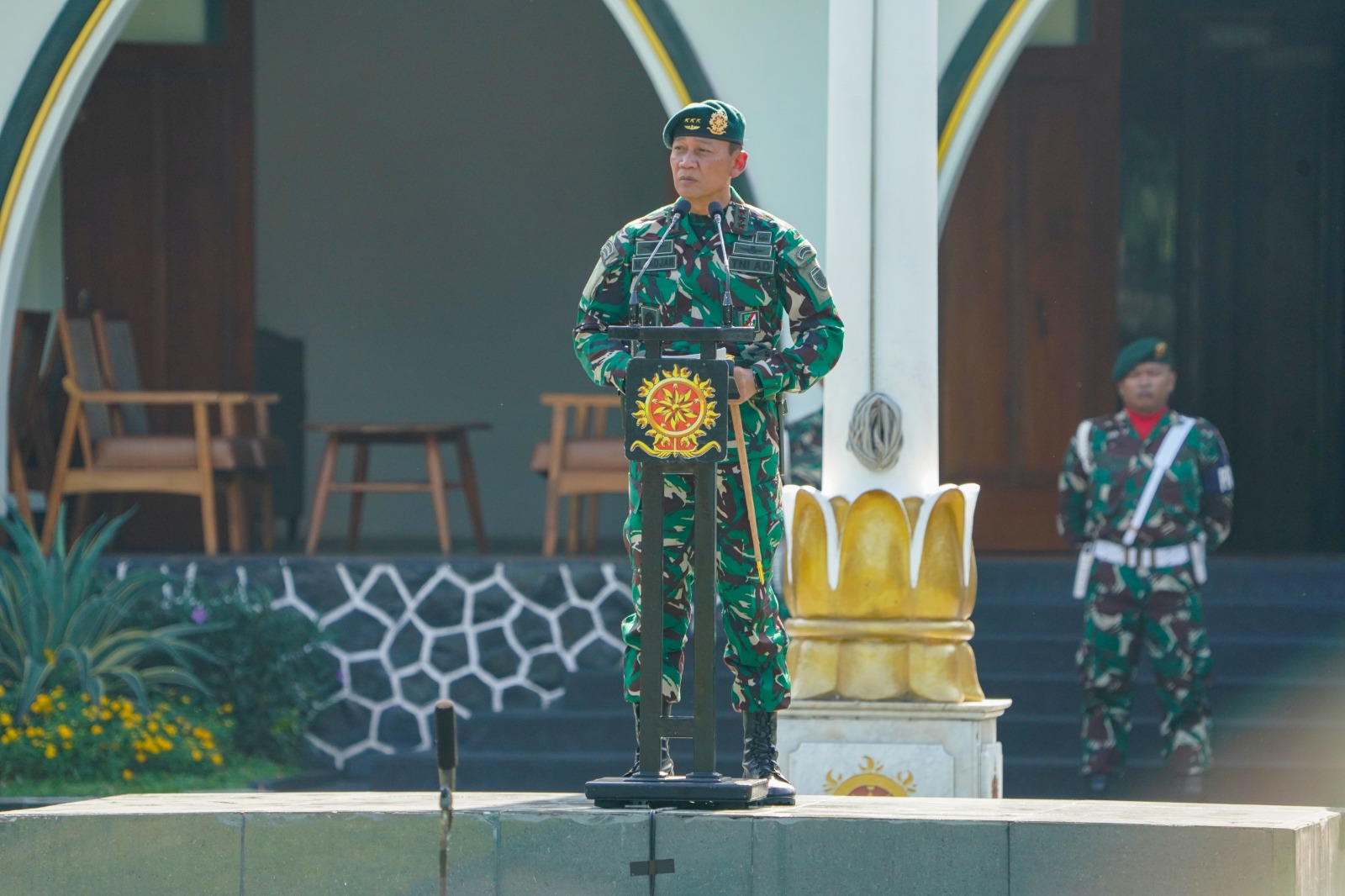 Pangkostrad Pimpin Upacara 17-an, Tekankan Disiplin dan Kepedulian Jelang Idul Fitri