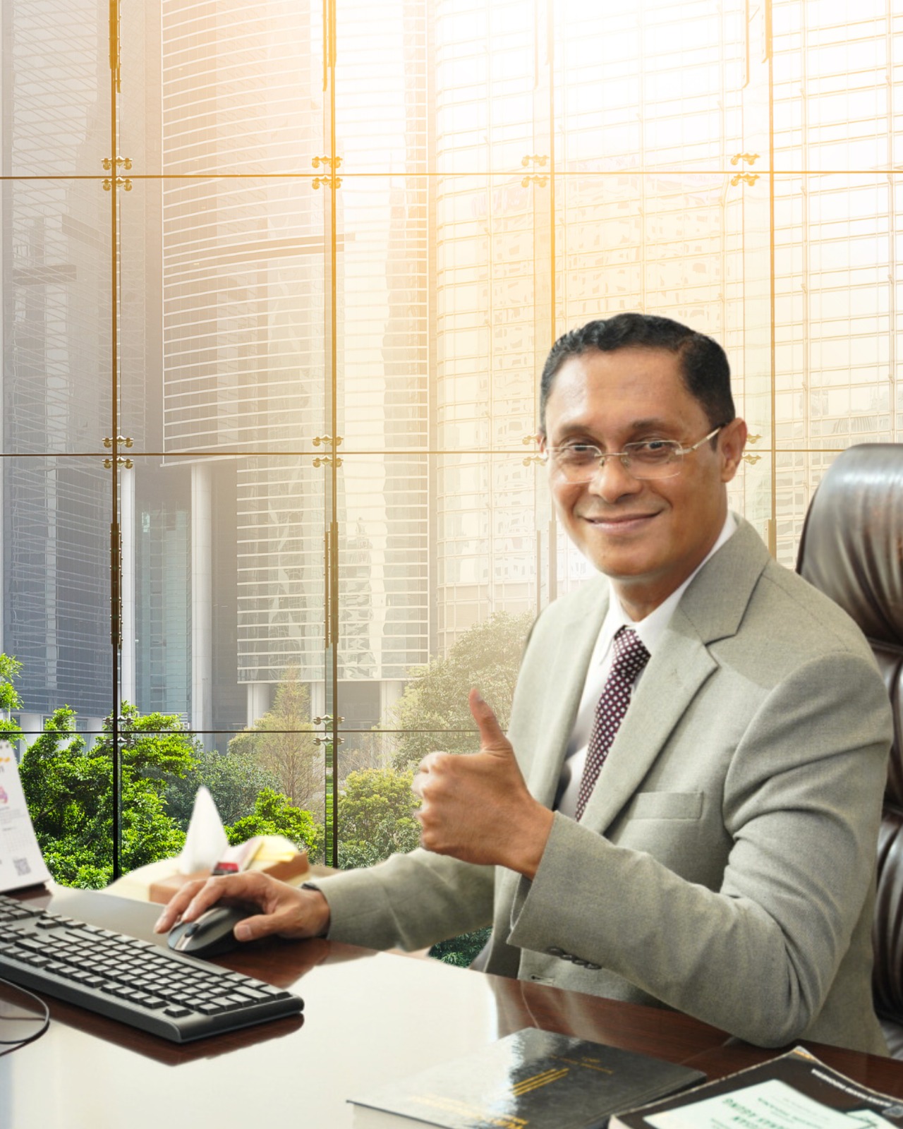 RAFAEL ALUN TRISAMBODO (MANTAN PEJABAT PEMERIKSA PAJAK) DIHUKUM PENJARA 14 TAHUN KARENA TINDAK PIDANA GRATIFIKASI DAN PENCUCIAN UANG