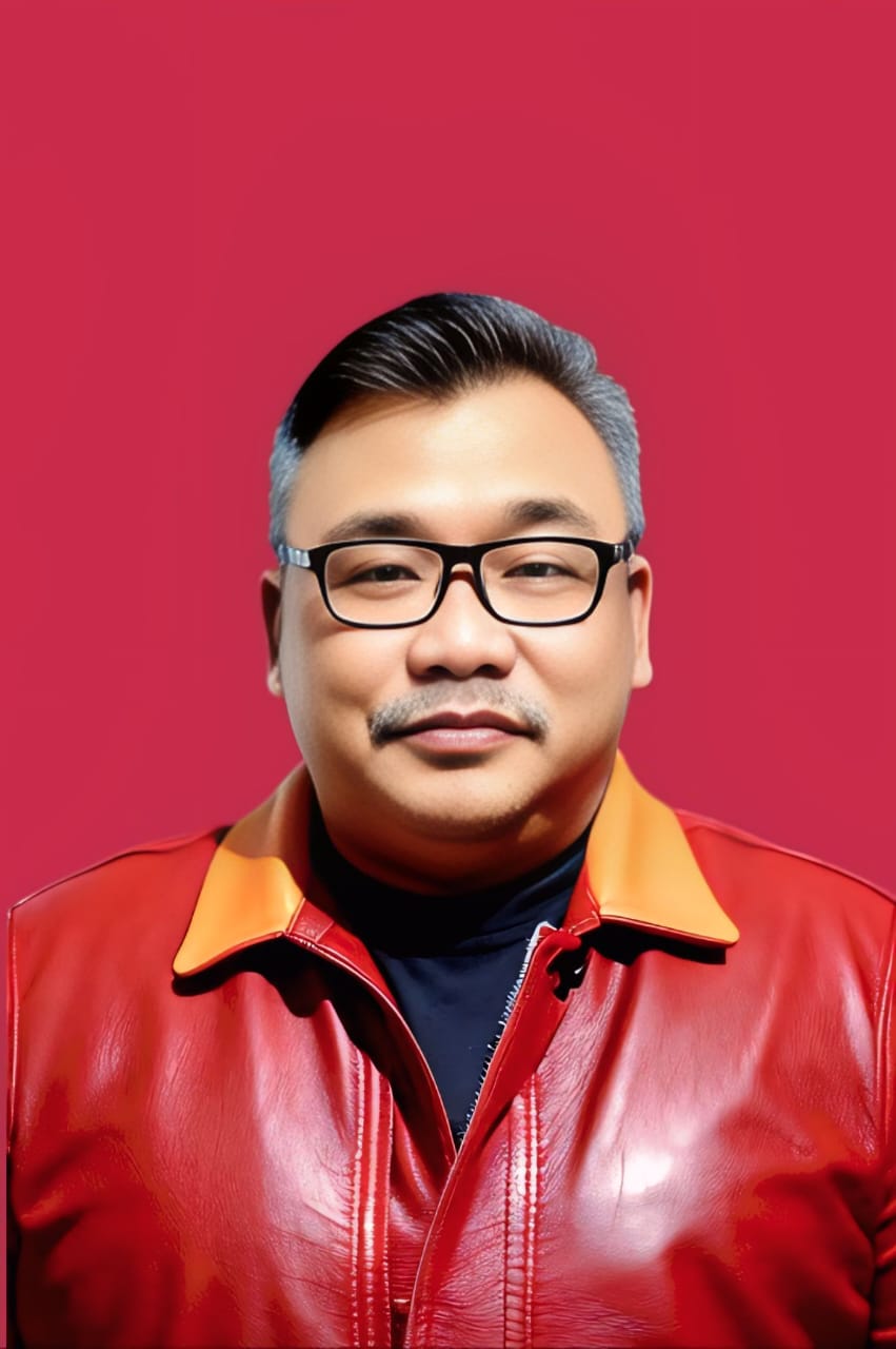 Di Balik Berita yang Ditulisnya, Ada Perjalanan Hidup yang Menempa Romo Kefas