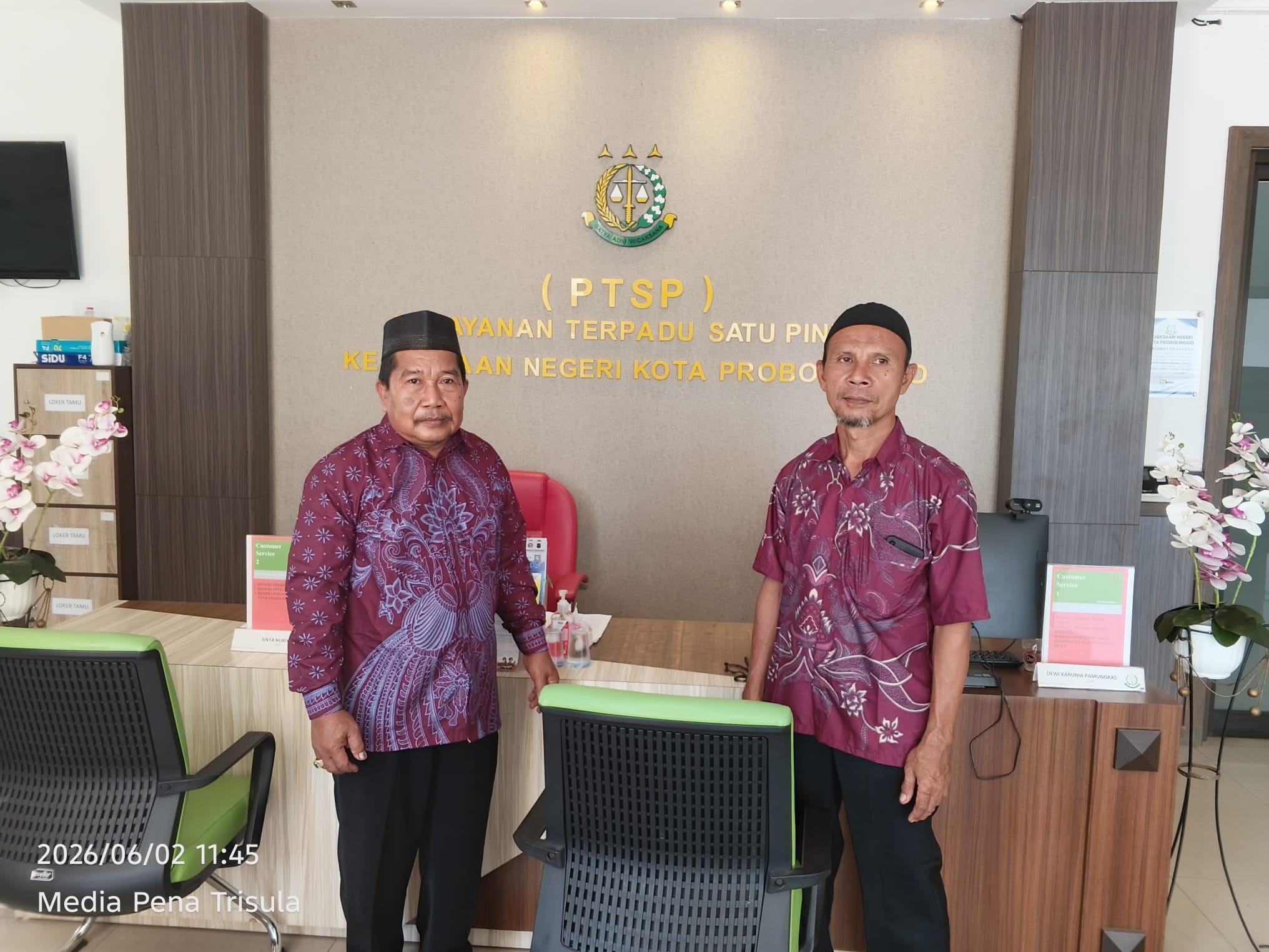 Kejaksaan Diuji, Warga Pilang Serahkan Dugaan Kejanggalan Dokumen Kegiatan Kelurahan